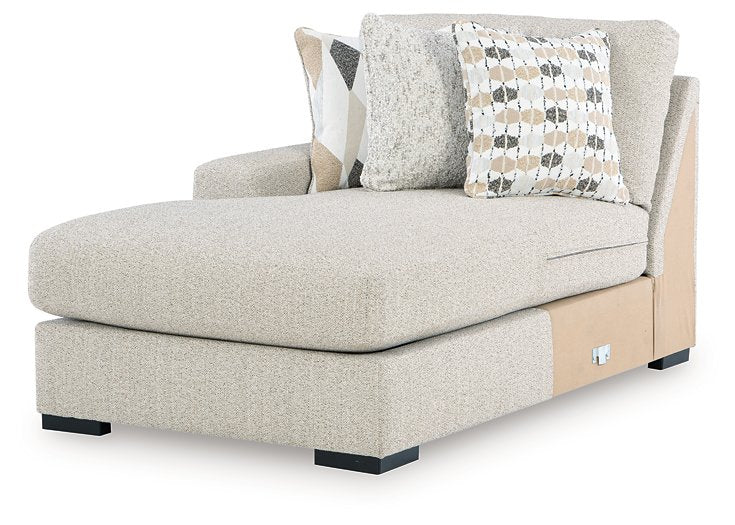Laurelgrove Sectional with Chaise